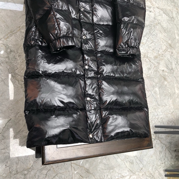 ハイクオリティダウンジャケット側面デザイン